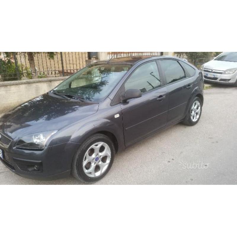 FORD Focus 3ª serie - 2008 1.6 tdci trattabili