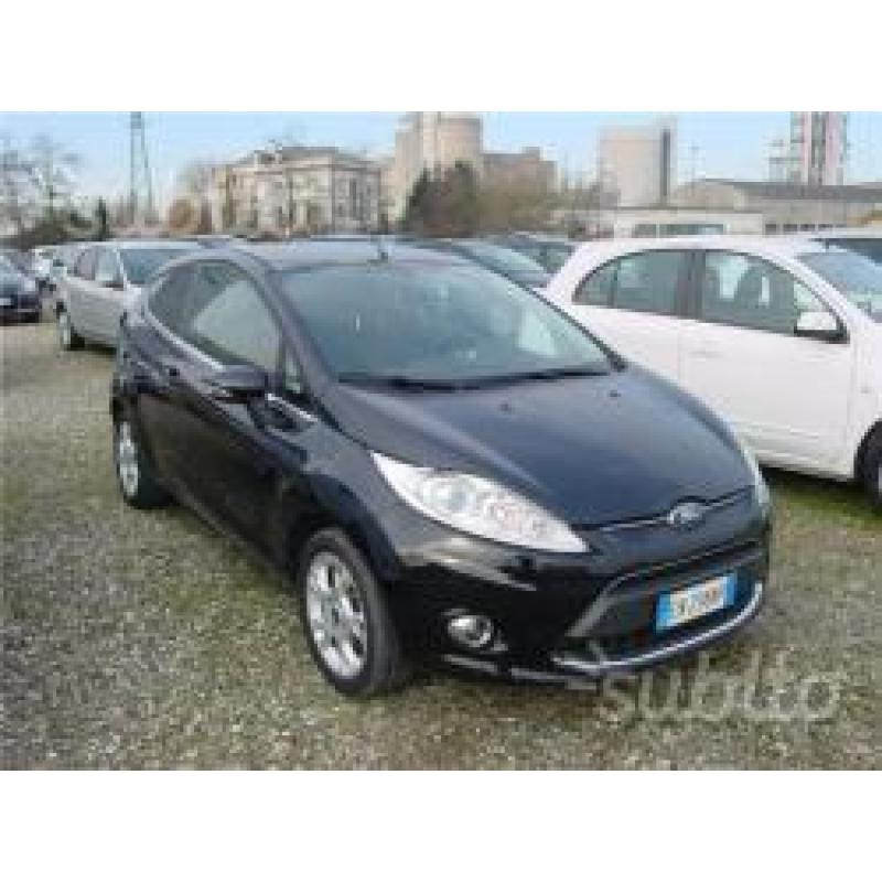 FORD Fiesta 5ª serie - 2010