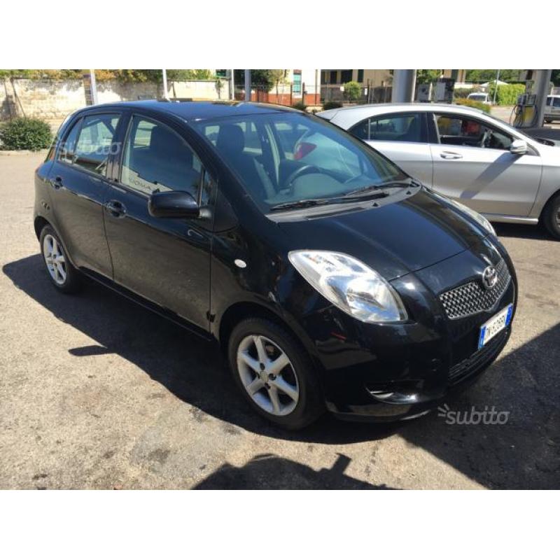 Toyota yaris 1.0