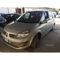 RENAULT SCENIC 1.9 dci - 2004