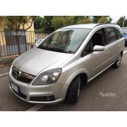 OPEL Zafira 1.9 DIESEL - 2008