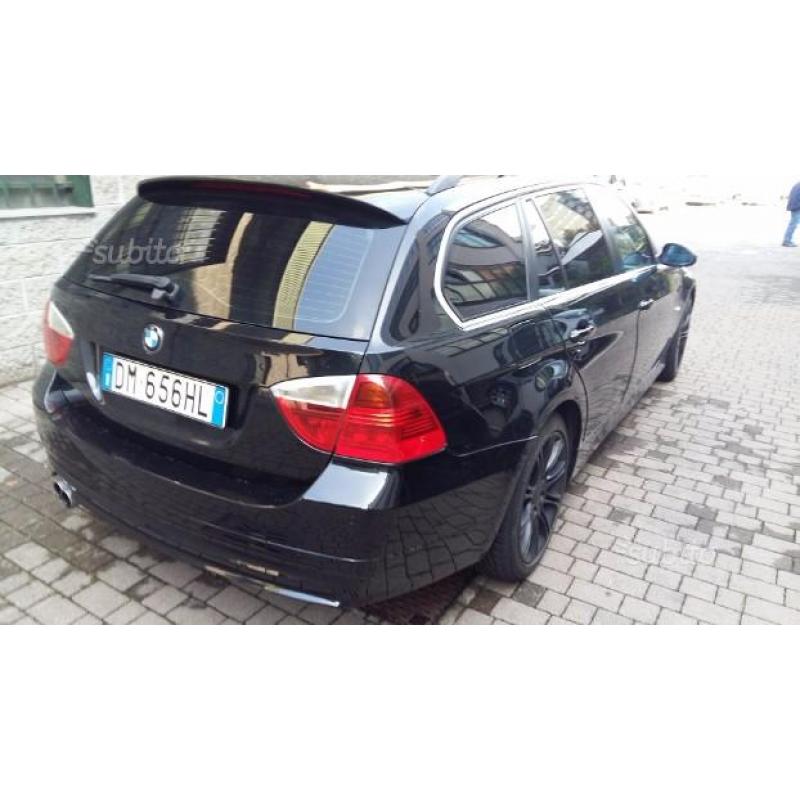 BMW Serie 330 D SW NAVI MOTORE NUOVO