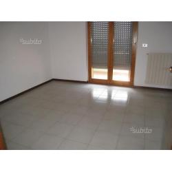 Duplex c/ piccola corte