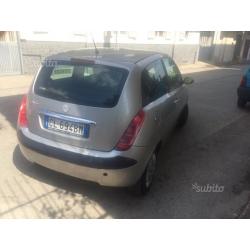 Lancia ypsilon 12benz 8valv Gpl full