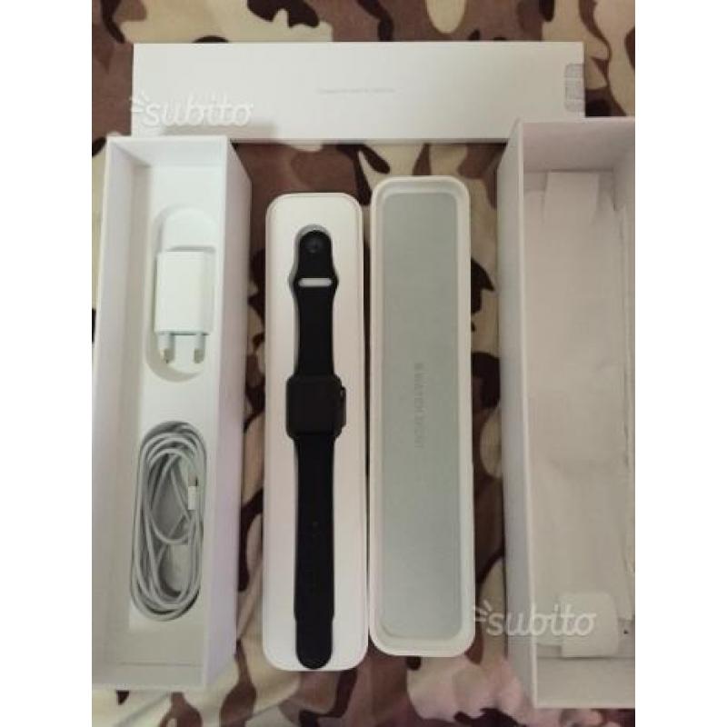 Apple Watch Sport Black 38mm pari al nuovo