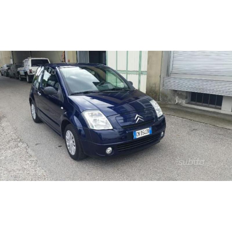 Citroen c2 1.4hdi;anno '04;1 prop;neopat