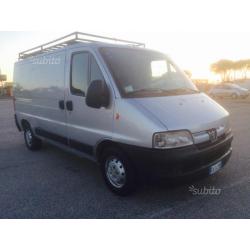 Peugeot Boxer 2.2 HDI Diesel Accepto permuta