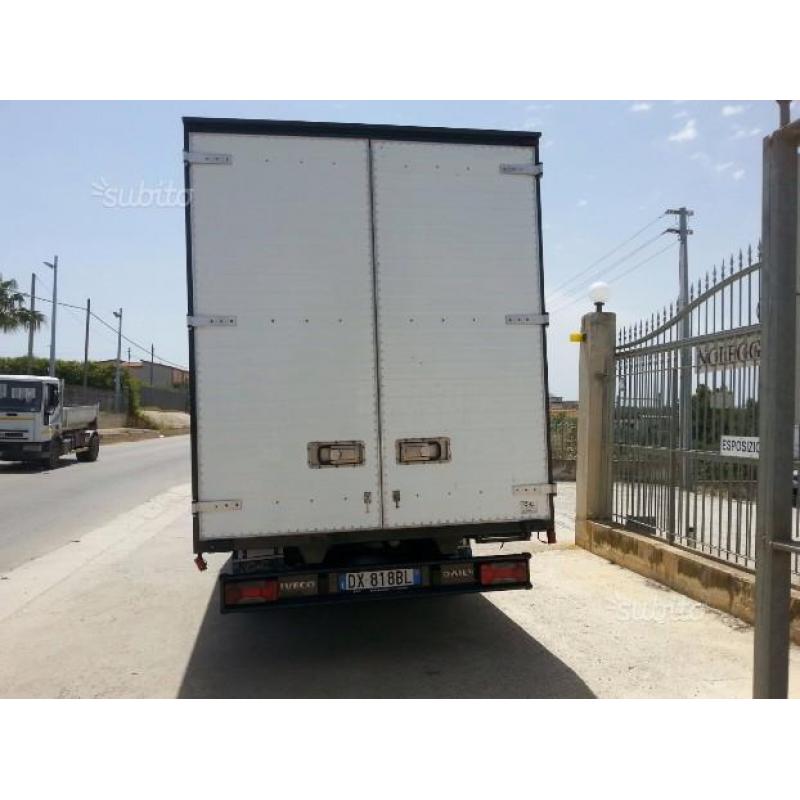 IVECO Daily 35 C 15 trasporto mobile