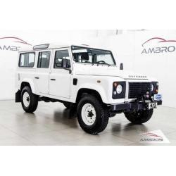 LAND ROVER Defender 110 2.2 TD4 122 CV STATION W