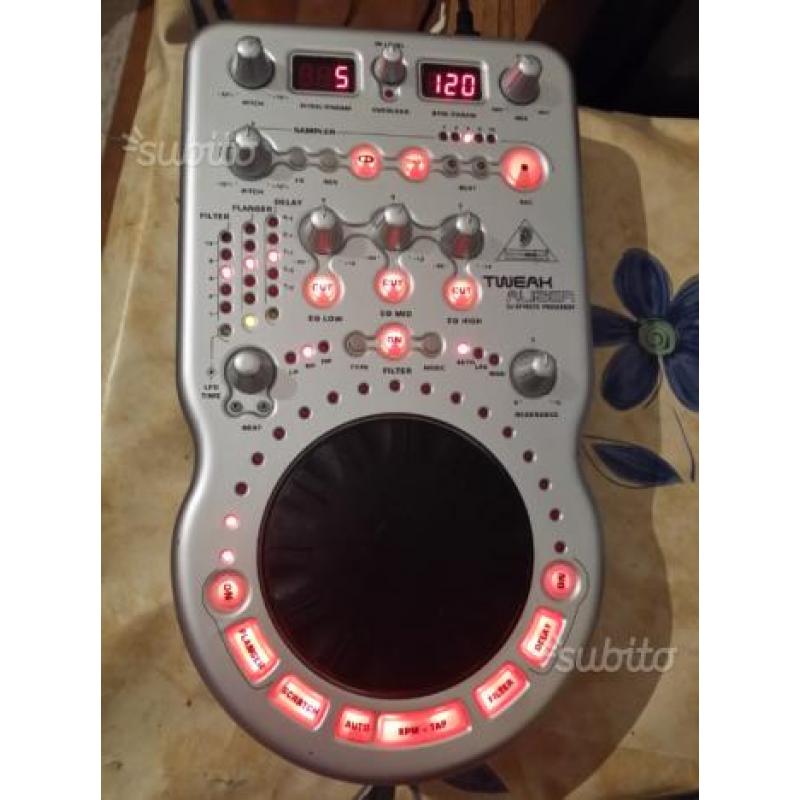 Behringer DFX69