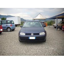 VOLKSWAGEN Golf 4ª serie 1.9 tdi - 2003