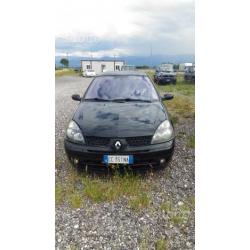 RENAULT Clio 1500 TDI - 2003