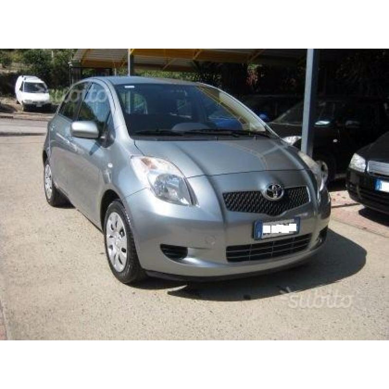 TOYOTA Yaris 1.0 5p 69cv