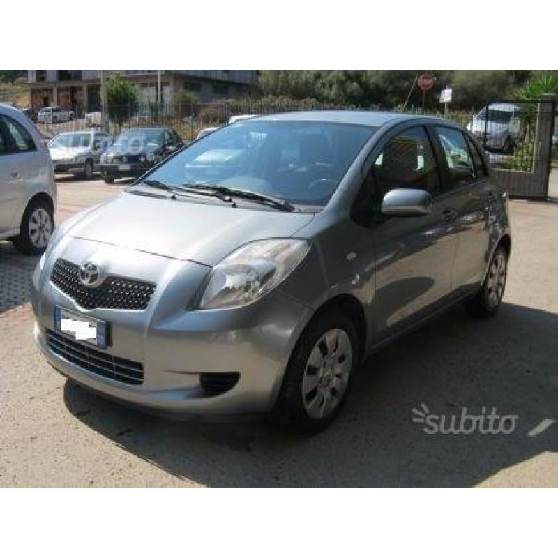 TOYOTA Yaris 1.0 5p 69cv