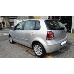 Volkswagen Polo 1.4 16V 5P. Comfortline - 2005