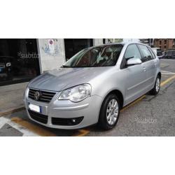 Volkswagen Polo 1.4 16V 5P. Comfortline - 2005