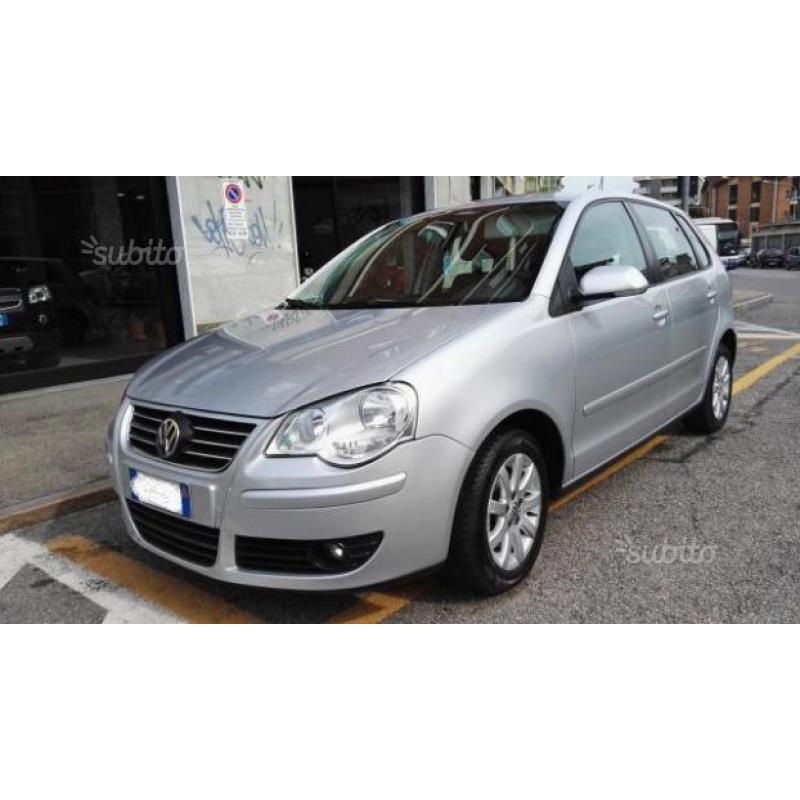 Volkswagen Polo 1.4 16V 5P. Comfortline - 2005