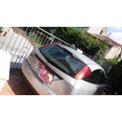 FORD Focus 1ª serie - 2001