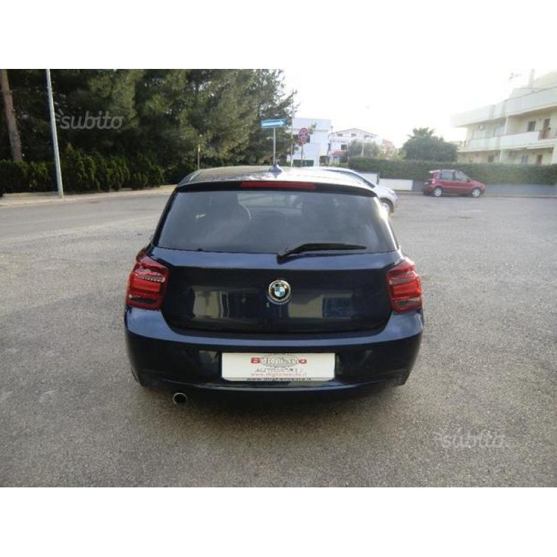 BMW 118 d xDrive 5p. XENO AUTO SENS KM CERTIFICA