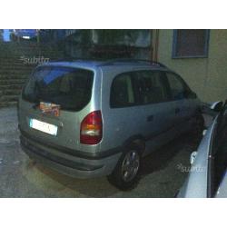 OPEL Zafira - 2001