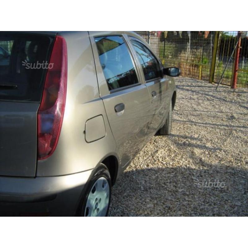 FIAT Punto 3ª serie - 2005