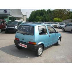 FIAT Cinquecento 900i cat Young