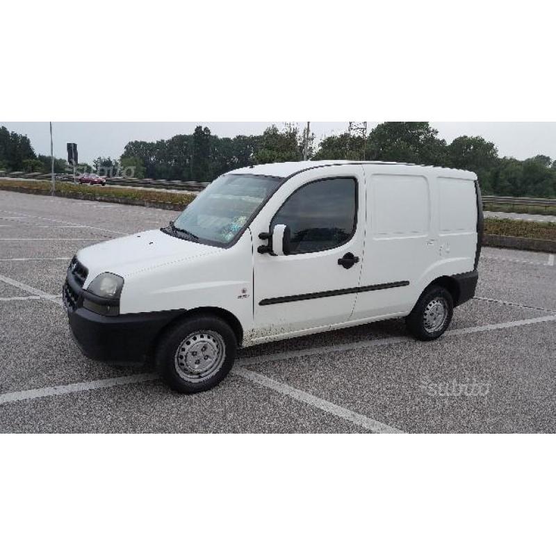 Fiat doblo anno 2005 con 158000 km originali