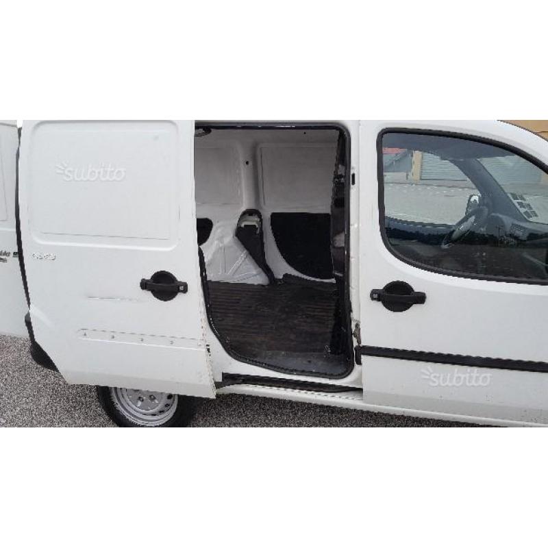 Fiat doblo anno 2005 con 158000 km originali