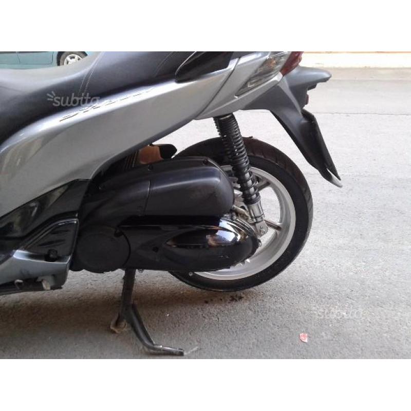 Honda SH 300 - 2011