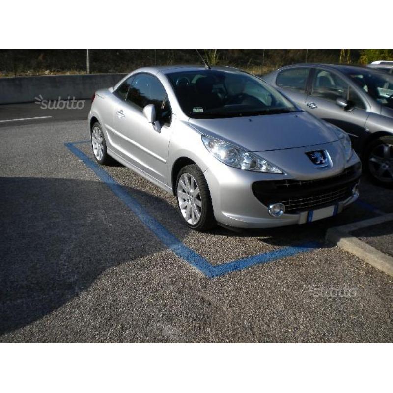 Peugeot 207 CC Decappotabile Allestimento Féline