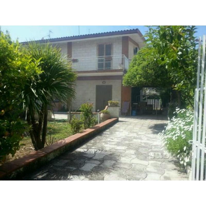 Villa a soli 70 mt.dal mare jonio disponibile