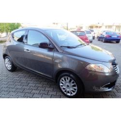 LANCIA Ypsilon 1.2 69 CV 5 porte Gold