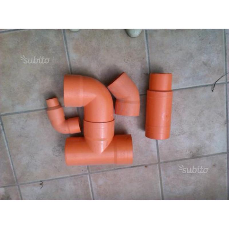 Raccordi pvc arancione