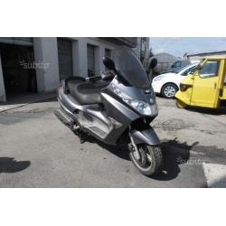 Piaggio X8 400