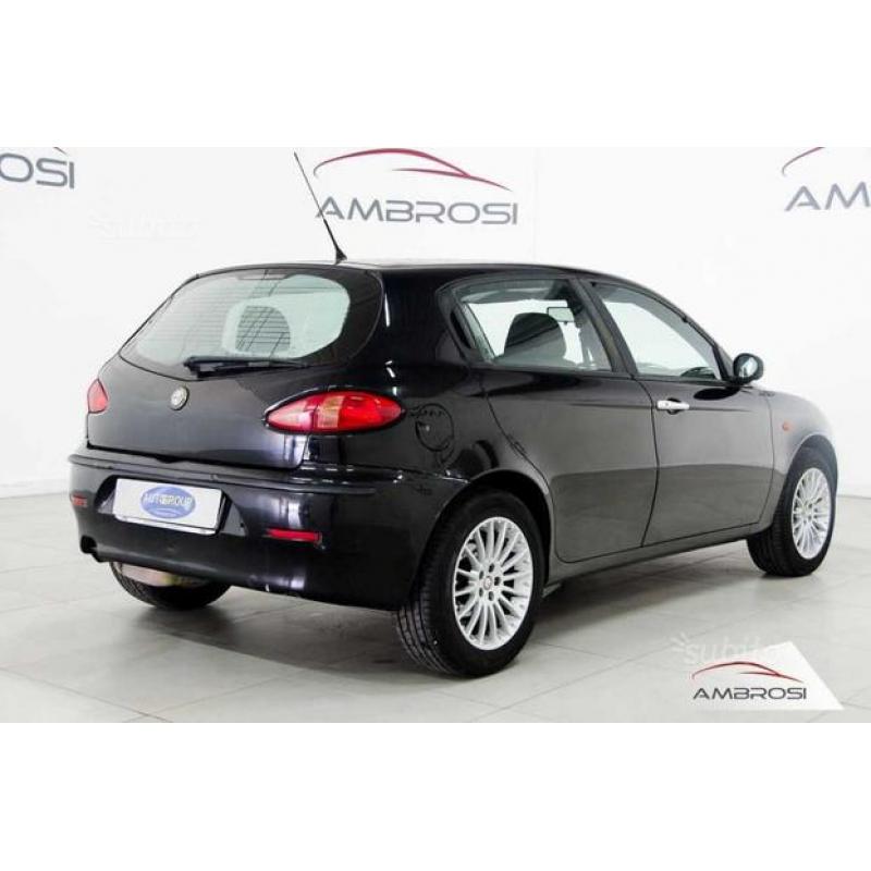 ALFA ROMEO 147 1.6 16V 5 PORTE DISTINTIVE GPL