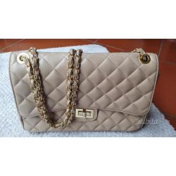 Borsa modello Chanel