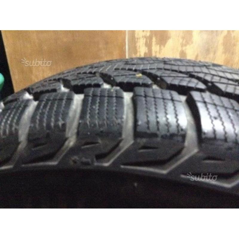 Gomme pneumatici termiche invernali 215/65 r16