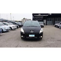 PEUGEOT 5008 - 2010 come nuova 7 posti