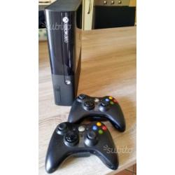 Xbox 360 Slim E 4 GB usata