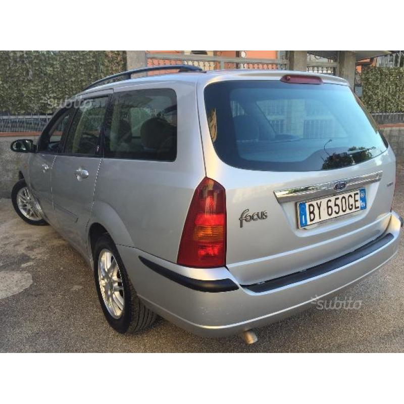 FORD Focus STATION 1.8 TDCI GHIA FULL NUOVA 2002