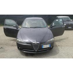 Alfa romeo 147 1.6 benzina impianto a metano