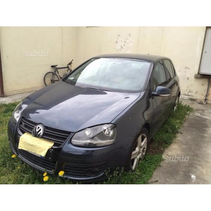 VOLKSWAGEN Golf 5ª serie - 2008 SENZA CAMBIO