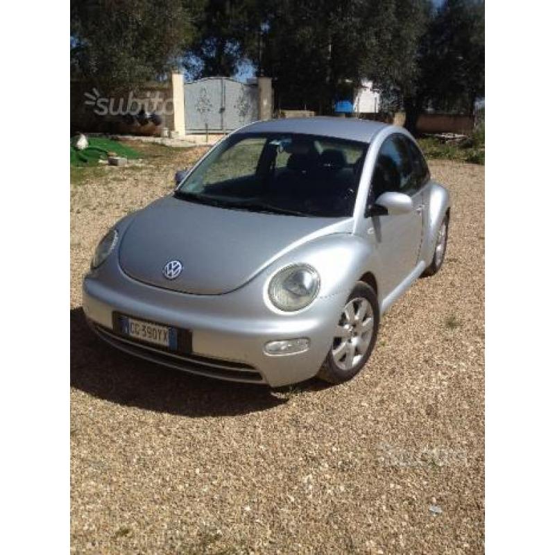 VOLKSWAGEN New Beetle - 2003