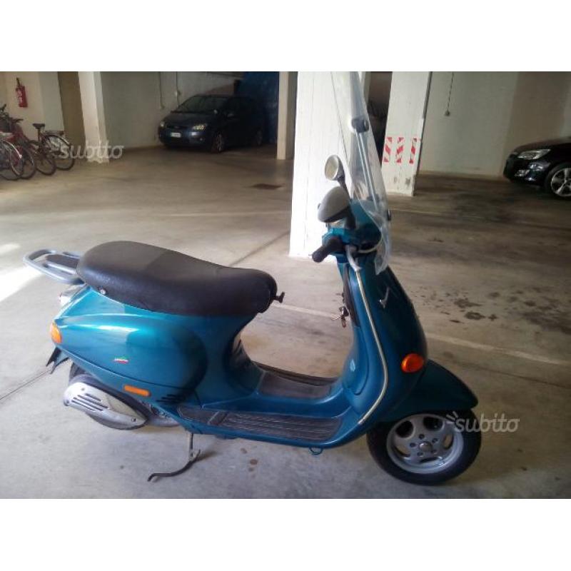 Et2 piaggio vespa