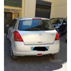 Suzuki swift 1.3 GLX perfetta