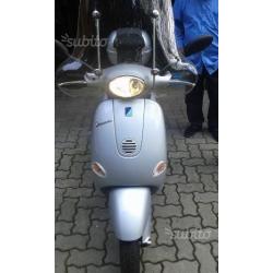 Piaggio Vespa 150 LX - 2005