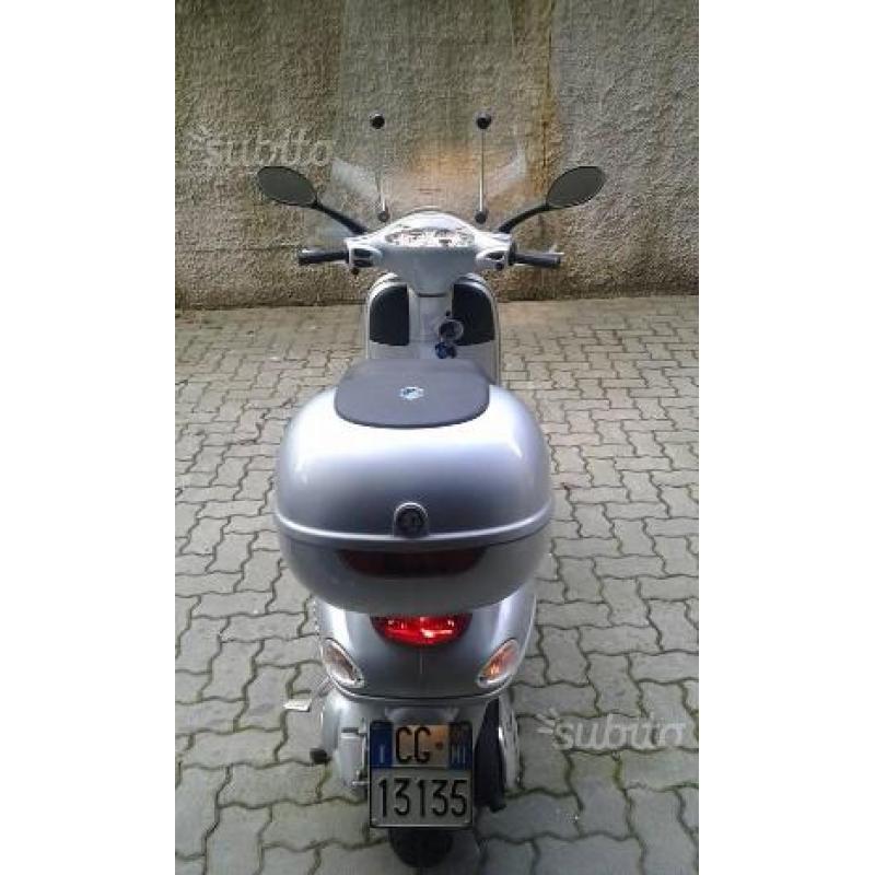 Piaggio Vespa 150 LX - 2005