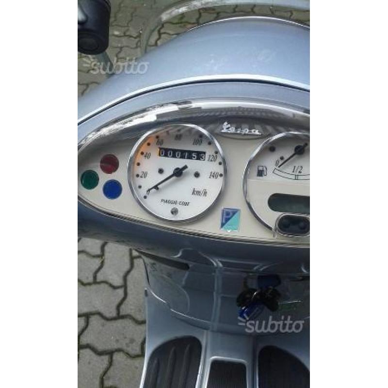 Piaggio Vespa 150 LX - 2005