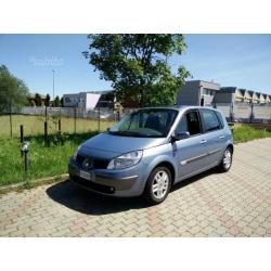 RENAULT Grand Scenic 1.9 dCi/130CV Confort Auth.