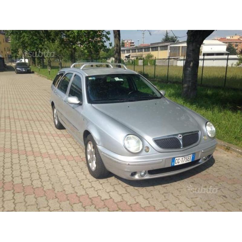 LANCIA Lybra 1.9 JTD cat Station Wagon LX